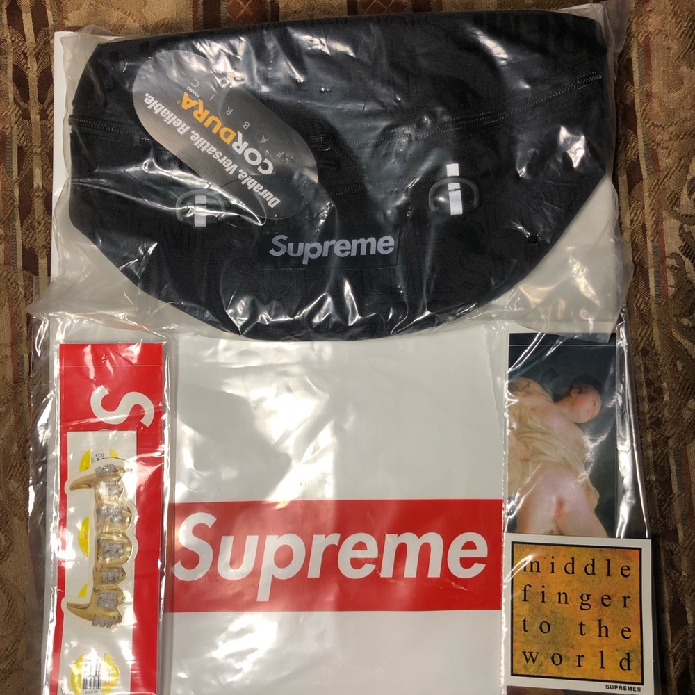 Supreme SS19 Waist Bag